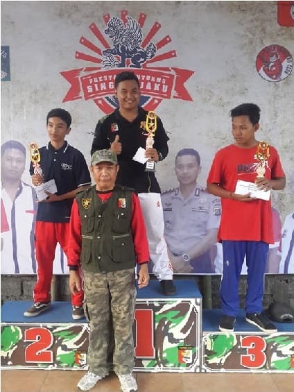 RAIH PRESTASI PADA PERINGATAN HUT KOTA SINGARAJA KE-412