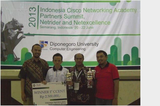 SMK NEGERI 3SINGARAJA MERAIH JUARA I INDONESIA NETRIDERS 2013