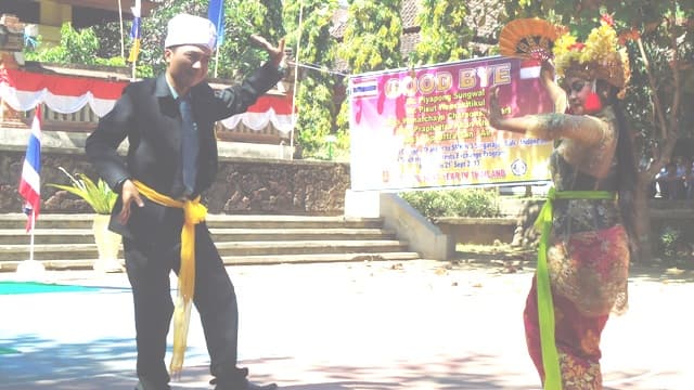 SELAMAT JALAN  GURU DAN SISWA SATUN TECHNICAL COLLEGE, THAILAND