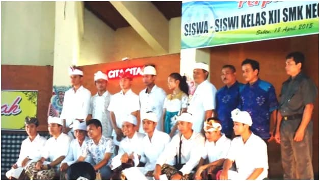 ACARA PERPISAHAN KELAS XII
