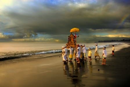 MENGUCAPKAN SELAMAT HARI RAYA NYEPI  TAHUN BARU CAKA 1938