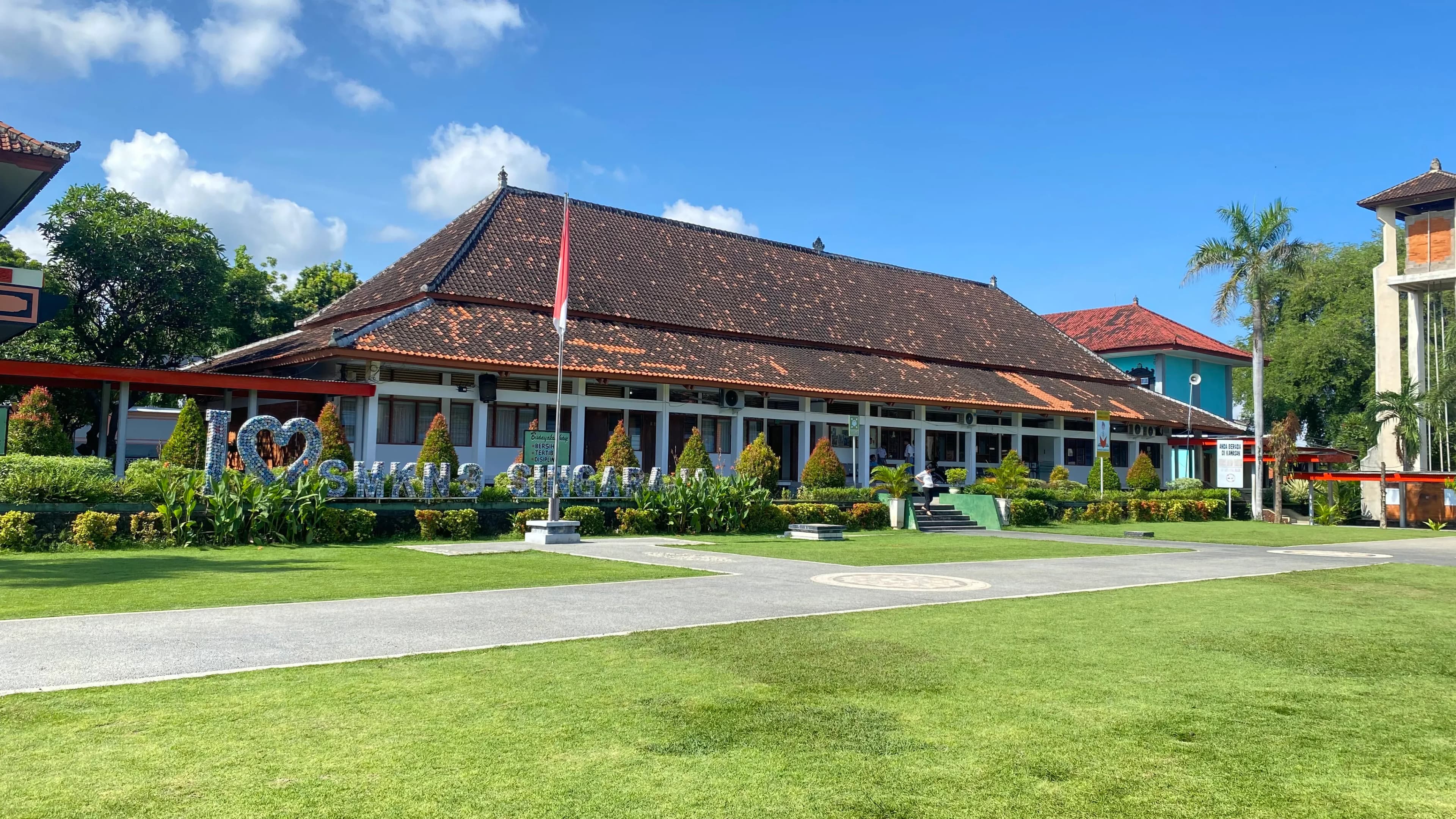 Lapangan - Foto 1