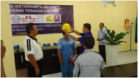 SERTIFIKASI KETERAMPILAN (SKT) TEKNIK TENAGA LISTRIK TAHAP V DIGELAR